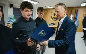 Galeria aktualności Inauguracja pracy Młodzieżowej Rady Powiatu Puckiego w roku szkolnym 2025/2026 3