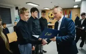 Galeria aktualności Inauguracja pracy Młodzieżowej Rady Powiatu Puckiego w roku szkolnym 2025/2026 4