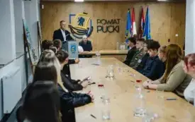 Galeria aktualności Inauguracja pracy Młodzieżowej Rady Powiatu Puckiego w roku szkolnym 2025/2026 6