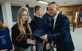 Galeria aktualności Inauguracja pracy Młodzieżowej Rady Powiatu Puckiego w roku szkolnym 2025/2026 13