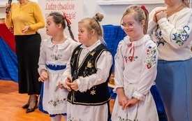 Galeria aktualności &bdquo;Cudze chwalicie, swego nie znacie&rdquo;. XXVIII Integracyjne Warsztaty Regionalne w SOSW w Pucku 95