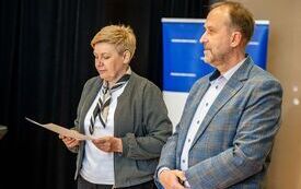 Galeria aktualności Gala BI&Eacute;LAWA 2026 w Strzelnie. Wręczono nagrody w Og&oacute;lnopolskim Konkursie Mowy Kaszubskiej &bdquo;B&euml; nie zab&euml;c m&ograve;w&euml; stark&oacute;w&rdquo; 24