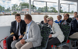 Galeria aktualności Elektryczny tramwaj wodny otrzymał imię. &bdquo;Bańtka&rdquo; wypłynęła na Zatokę Pucką 33