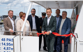 Galeria aktualności Elektryczny tramwaj wodny otrzymał imię. &bdquo;Bańtka&rdquo; wypłynęła na Zatokę Pucką 37