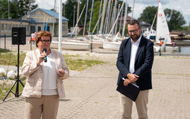 Galeria aktualności Elektryczny tramwaj wodny otrzymał imię. &bdquo;Bańtka&rdquo; wypłynęła na Zatokę Pucką 54