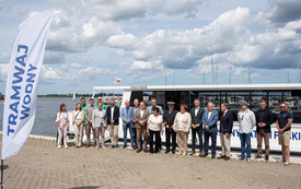 Galeria aktualności Elektryczny tramwaj wodny otrzymał imię. &bdquo;Bańtka&rdquo; wypłynęła na Zatokę Pucką 65