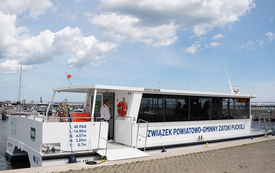 Galeria aktualności Elektryczny tramwaj wodny otrzymał imię. &bdquo;Bańtka&rdquo; wypłynęła na Zatokę Pucką 78