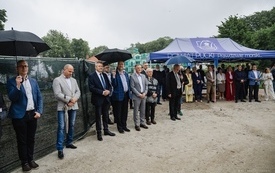 Galeria aktualności Wiecha zawisła nad nowym blokiem Szpitala Puckiego 9