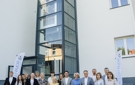 Galeria aktualności I LO w Pucku bez barier. Otwarto windę w budynku szkoły 5