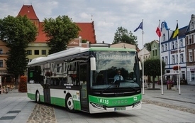 Galeria aktualności Dwa nowe autobusy elektryczne wyjechały na drogi puckiego 2