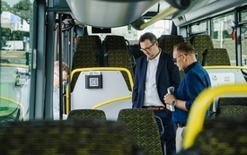 Galeria aktualności Dwa nowe autobusy elektryczne wyjechały na drogi puckiego 5