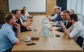 Galeria aktualności Samorządy i Stowarzyszenie &bdquo;RAZEM&rdquo; podpisały porozumienie w sprawie budowy obiektu opieki wytchnieniowej 1