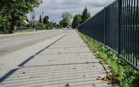 CHODNIK_STARZYNSKI_DWOR_FOT_KONRAD_KEDZIOR (2 z 1)