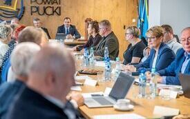 Galeria aktualności Jednogłośne poparcie Rady Powiatu Puckiego dla utworzenia związku metropolitalnego 10