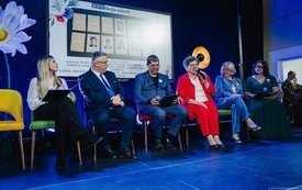 Galeria aktualności Cztery dwudziestolecia, kilka edukacyjnych epok. PZS w Kłaninie ma 80 lat 10