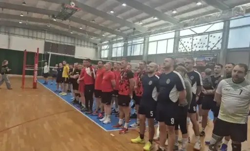 Zdjęcie do II Mistrzostwa Służb Mundurowych w Piłce Siatkowej o Puchar Starosty Puckiego