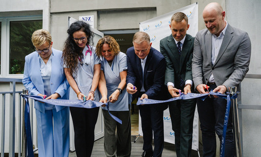 Nowa Przychodnia POZ w Jastrzębiej Górze, Szpital Pucki, Powiat Pucki - przecięcie wstęgi